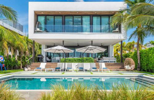 Best Bayfront View New construction w pool - Foto 7