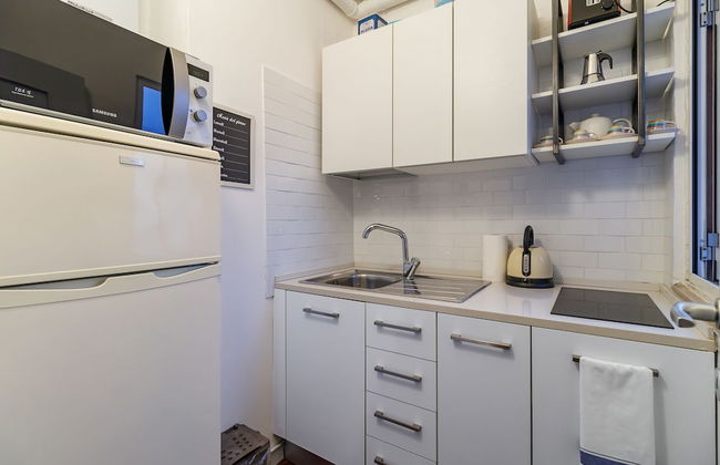 JOIVY Sleek Flat W/Balcony - Foto 11