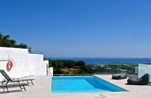 Modern villa with infinity pool close to the sea - Foto 3