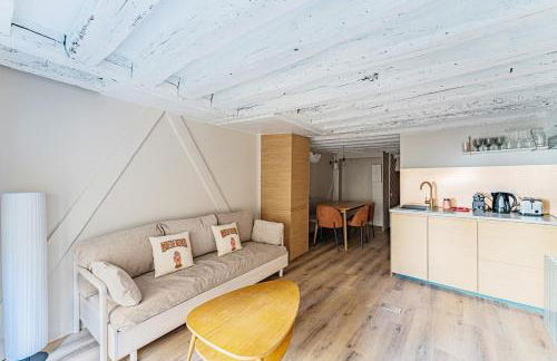 2BR apartment next to Notre Dame de Paris - Foto 1