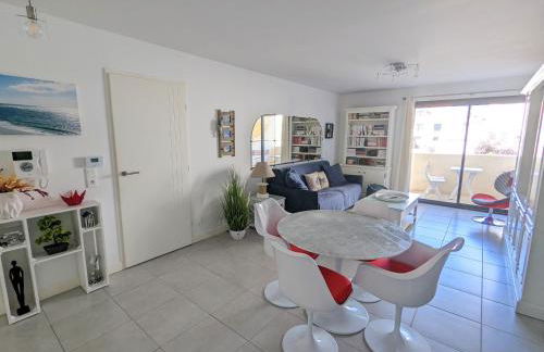 Arcachon centre ville - Charmant T2 avec balcon, parking sécurisé, proche gare, commerces et plage - FR-1-420-90 - Foto 4