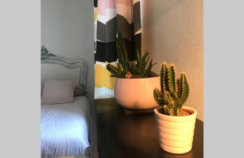 LES HORTENSIAS Spacieuse Maison en ardoise du pays FIBRE - Foto 33