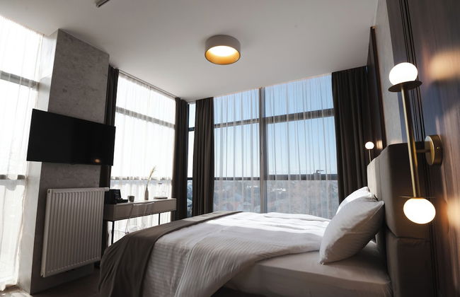 DISTRICT boutique - Photo 9