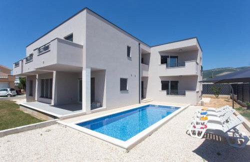 Modern apartment with swimming pool - Foto 9