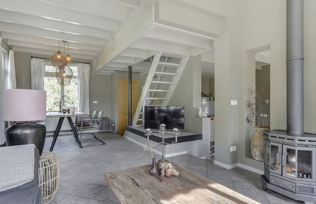 Luxury Villa in De Pier With Sauna - Photo 7