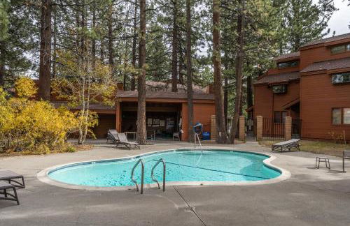 Updated 2 Bedroom and Loft 2 Full Bathroom Woodlands #51Just Steps to Shuttle Close to Golf Course - Foto 39