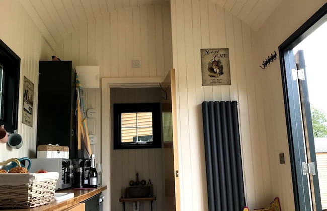 Beds of Silk Luxury Glamping - Photo 17