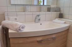 Ferienwohnung Lichtblick Oberbayern, sonnig, Bergblick, großer Balkon - Foto 12