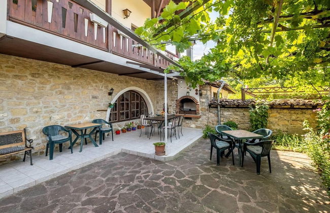 Lovely 5-bed Authentic House in the Arbanasi - Foto 36