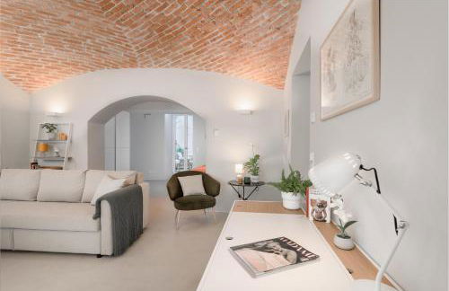 Exklusiv: Historisches Apartment mit Deckengewölbe - Foto 9