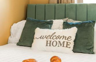 Spacious 5-Bedroom Home, Accommodates 10, Fast Wi-Fi & Parking Included - Foto 29