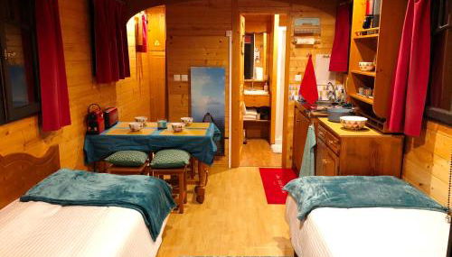 Millygite roulotte - 4 seasons Chalet-on-wheels - Photo 2