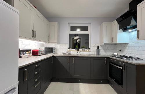 Immaculate Newly Refurbished 4 Bed House - Foto 5