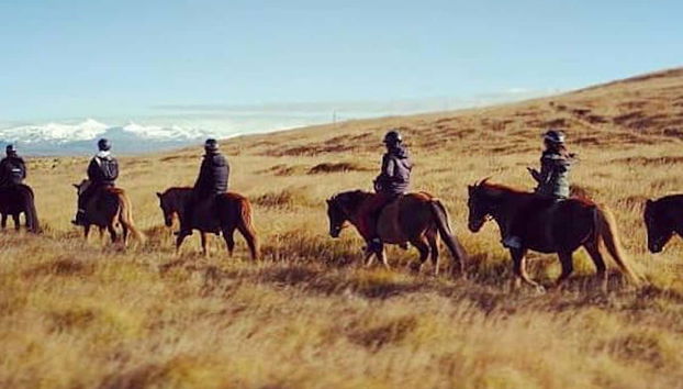 Paseo a caballo por las montañas
