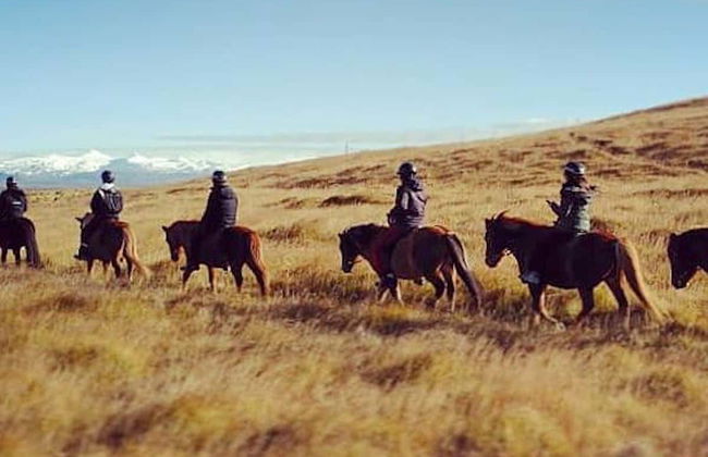 Horse Riding in Mountains of Hella - Foto 2