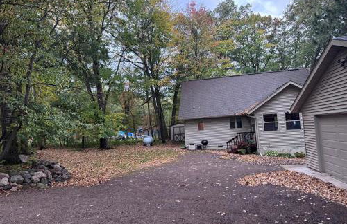 Spooner Shores - Wooded, Lakefront Retreat - Foto 30