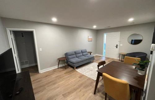 Aksarben Area 2 BD-2 BA by UNO - Foto 9