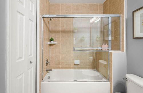 Pool Golf Course view & Reunion 6MI to Disney - Foto 31