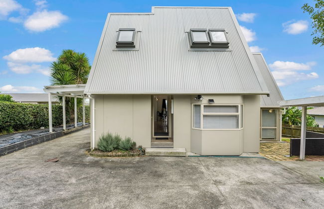 A Home away from Home - Netflix -Parking - Foto 43