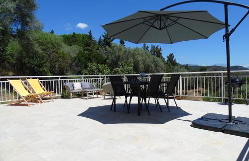 Charmant rez de villa, et sa terrasse à Ajaccio - Foto 1