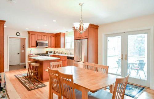 Beautiful Family Home Walk to Beach - Foto 7