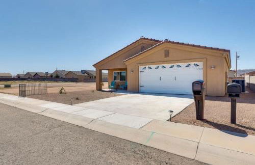 3BR 2BA Kingman Home w Patio Fire Pit - Photo 2