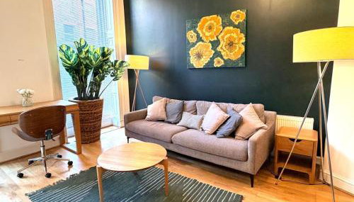 Flat 1 Modern Marylebone Apartment with Balcony - Photo 5