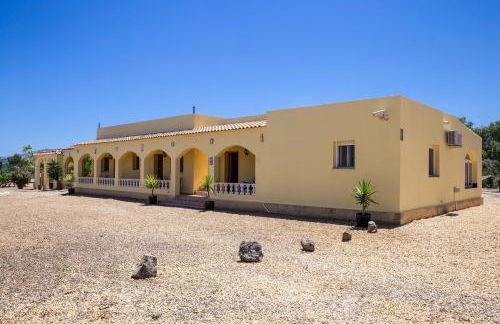 Casa Ana - delightful semi-detached villa with large swimming pool, tennis court and huge gardens plus Free wifi - Photo 5