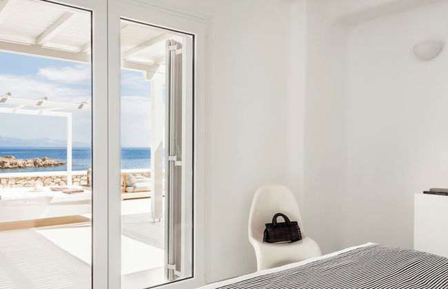 Casa Del Mar Mykonos Seaside Resort - Photo 4