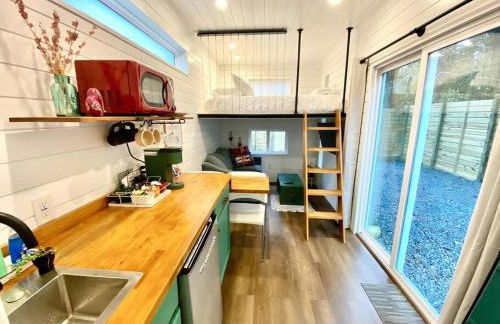 Entirely Private Tiny Home - 1 Mile to UF - Photo 4