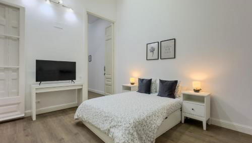 Precioso apartamento en Rambla Cataluña 35 - Photo 2