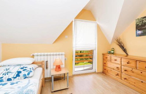 Nice Home In Licko Lesce With Wifi - Photo 22