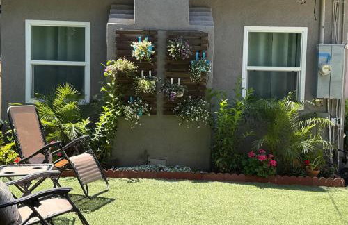 Modern Studio with Private Patio - Foto 29