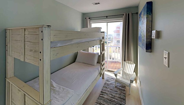 Lollygaggin' #1B - Foto 2, Habitación