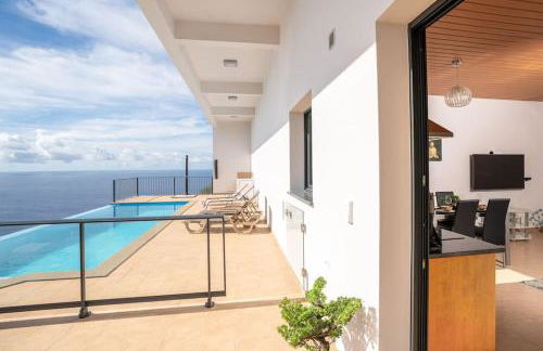 Marina View Apartment - Pool & stunning ocean view - Photo 22