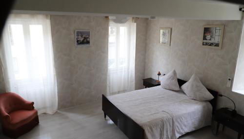 jolie maison dans petit village - Photo 5