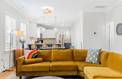 Family-Friendly 4BR with Fenced Yard & Parking - Foto 17