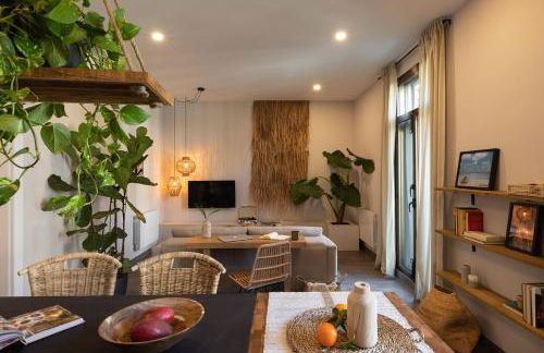 Damar - 2 bedrooms and balcony in Eixample Dreta - Photo 2