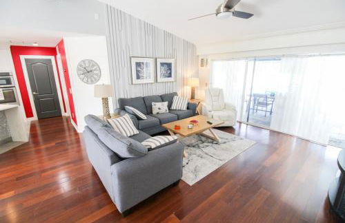 Chic 3 BR Private Pool Home in Lehigh Acres - Foto 10