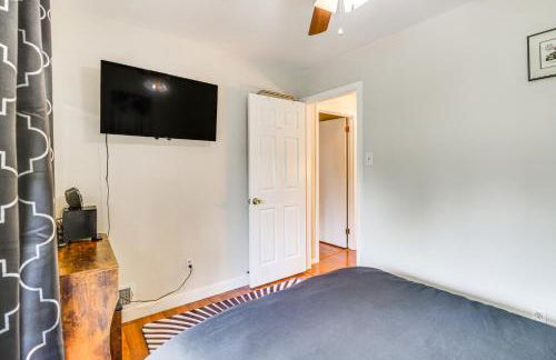 Hidden Paradise on 5 Acres with Hot Tub and Deck! - Foto 26