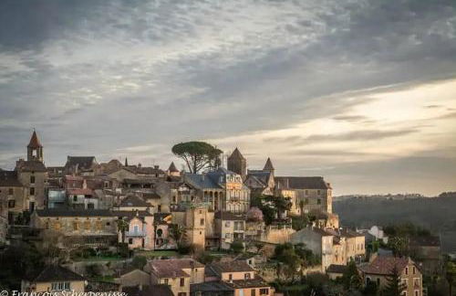 Gîtes OSTAL de Marcillac avec piscine - Le Pigeonnier - Foto 7