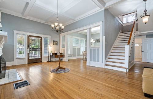 Spacious Homey Stay with Games, Gym, Near Downtown - Foto 8