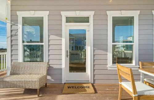 Picturesque beach house with plenty of room and amazing decks, close to beach - Foto 7