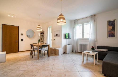 enJoy Home - Appartamento ampio, luminoso e immerso nel verde - Foto 3