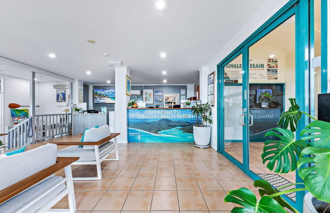 Shingley Beach Resort - Photo 2