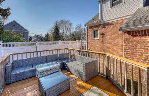 Family Home near NY Beach - Private Workspace - Foto 1