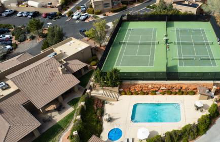 Stylish Townhome on Golf Course Red Rock View - Foto 29