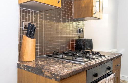 Comfortable 3BR Home, Steps from York Town Centre, Sleeps 6, Free Parking - Foto 5