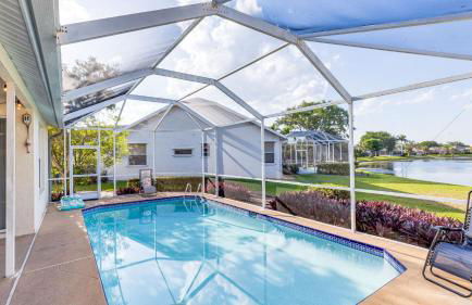 Private Pool Pond Views Bonus Lounge in Gated Naples Community Drive to Dining Sand - Foto 1