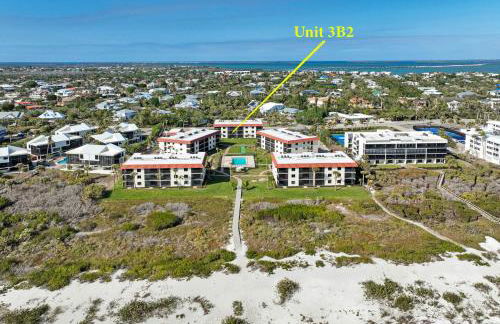 Cozy 1BR beachfront condo on Sanibel Island with stunning ocean views 3B2 - Photo 25